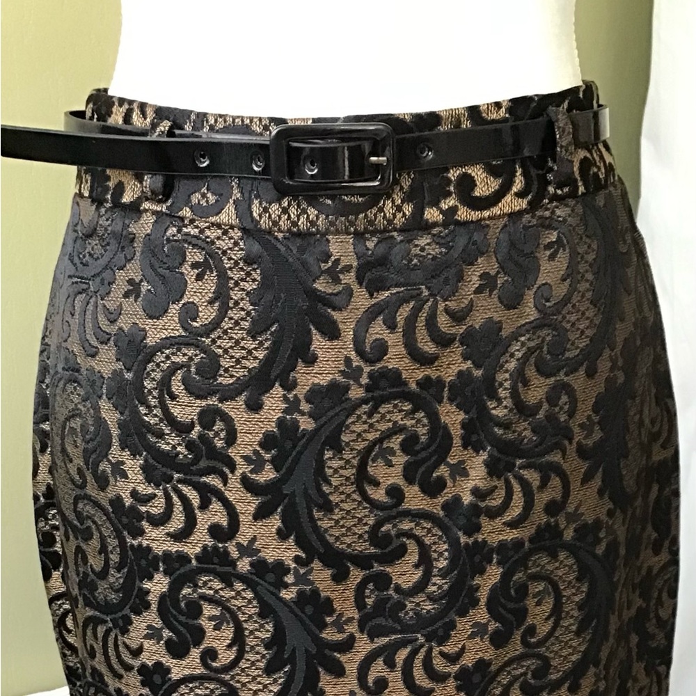 Scroll Skirt